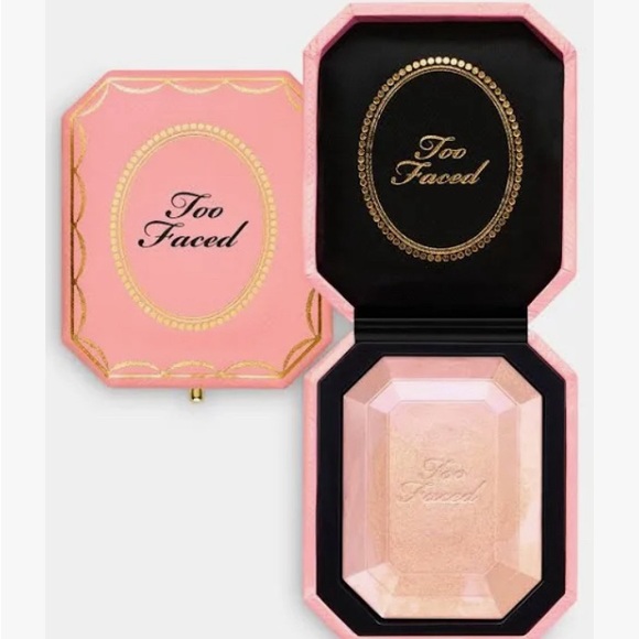 Too Faced Diamond Light Diamond Fire Highlighter - Picture 3 of 3